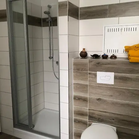 Апартаменты Schoene Im Zentrum Von *
