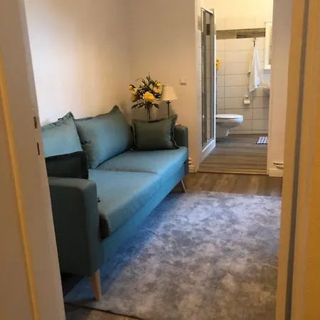 Schoene Im Zentrum Von Апартаменты Висмар